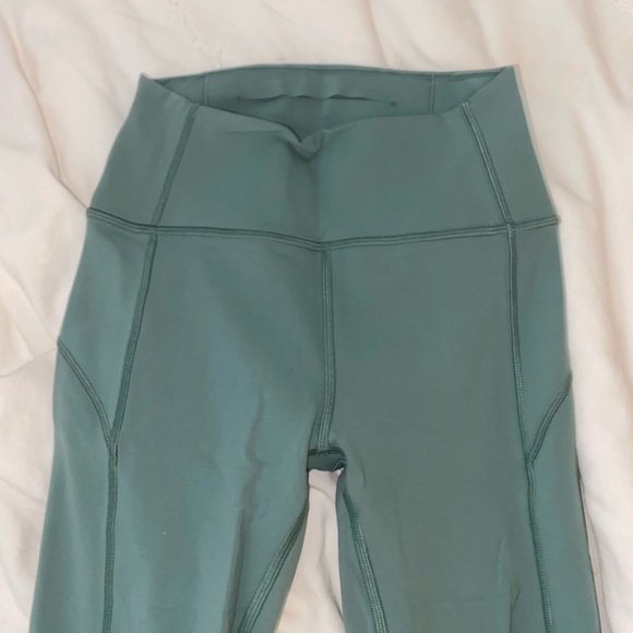 Lululemon Wunder Under leggings - Picture 1 of 4